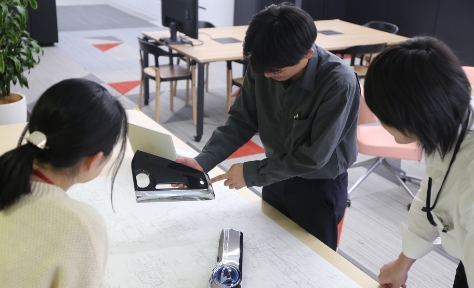車両開発